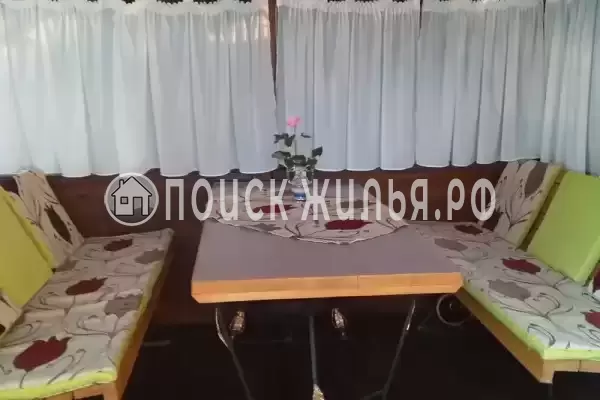 Квартира «С отдельным входом и двором» Квартира «С отдельным входом и двором»