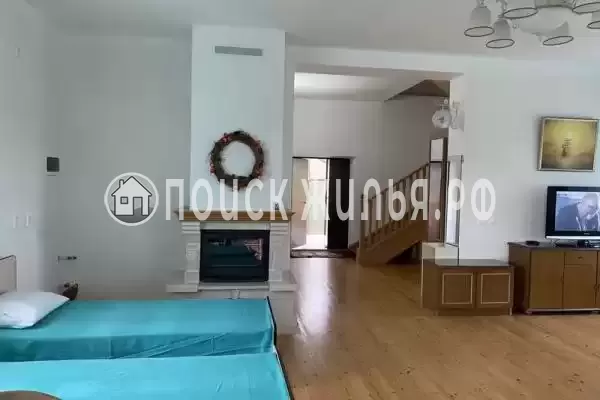 Частный сектор «Трехэтажный коттедж»