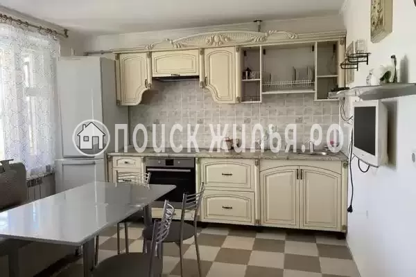 Частный сектор «Трехэтажный коттедж»