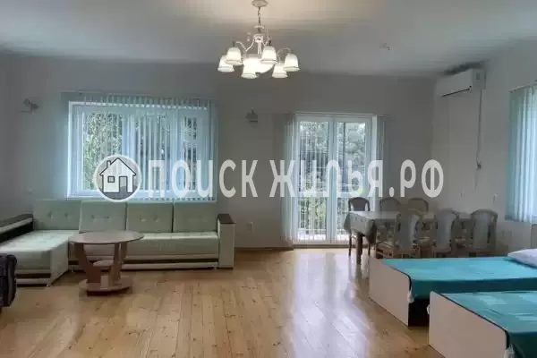 Частный сектор «Трехэтажный коттедж»