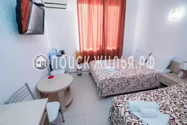 Пансионат «Поющие в терновнике»