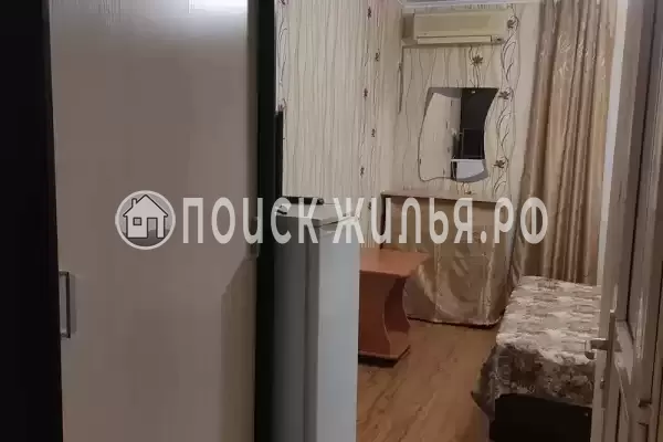 «Под шелковицей» «Под шелковицей»