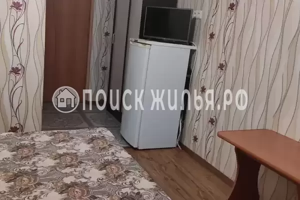 «Под шелковицей» «Под шелковицей»