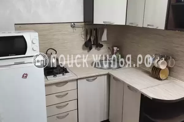 «Под шелковицей» «Под шелковицей»