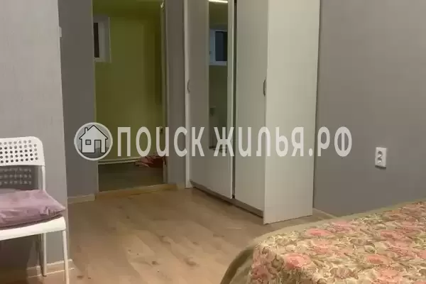 «Под шелковицей» «Под шелковицей»