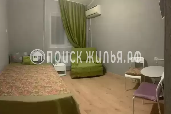 «Под шелковицей» «Под шелковицей»