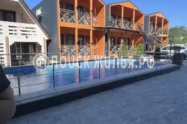 «250 метров от моря»