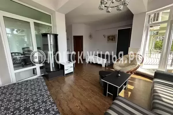 «Пани София»