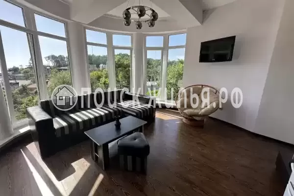 «Пани София»