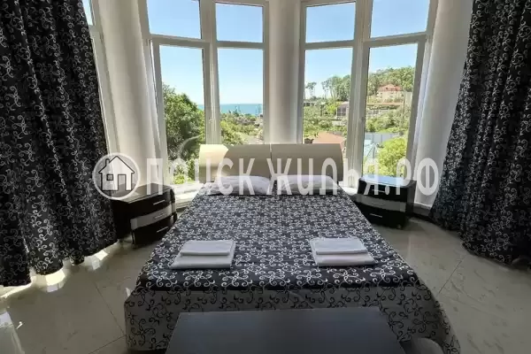 «Пани София»