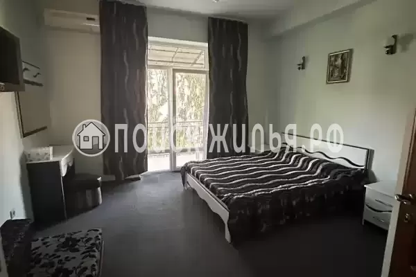 «Пани София»