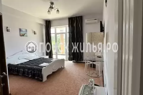 «Пани София»