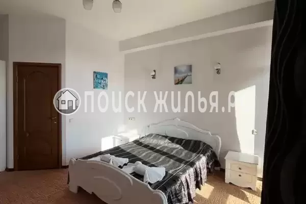 «Пани София»