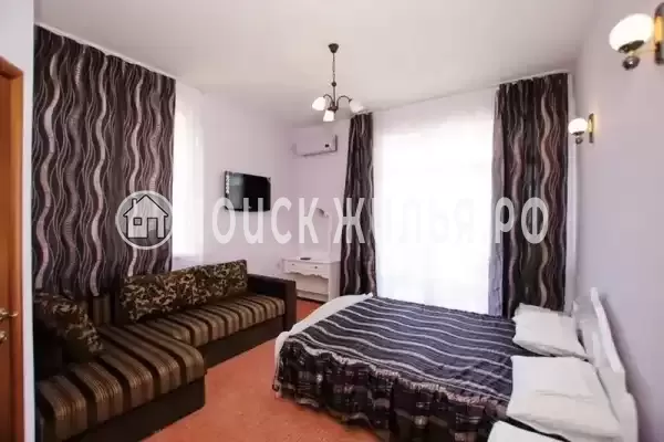 «Пани София»