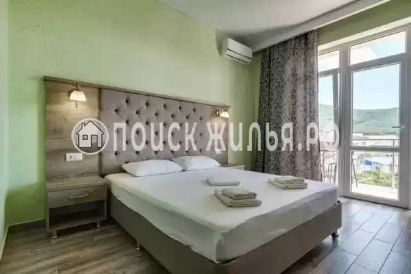 Гостиница «Hotel Royal»