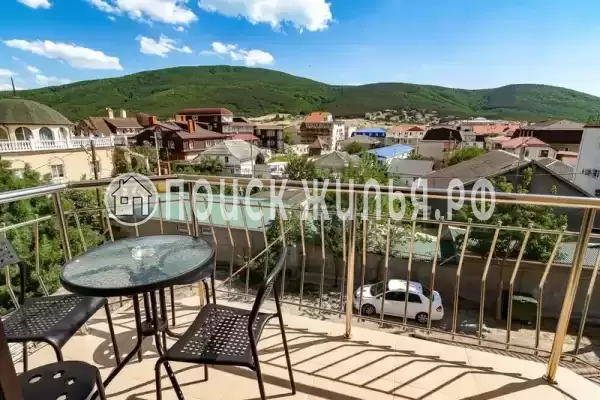 Гостиница «Hotel Royal»