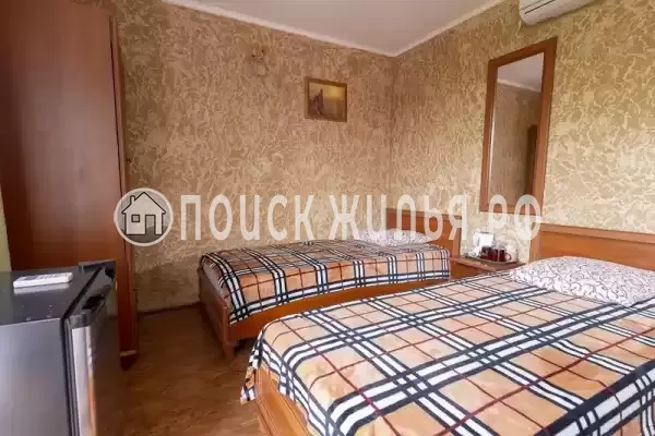 «У Юджина»