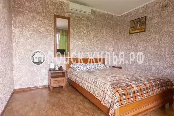 «У Юджина»