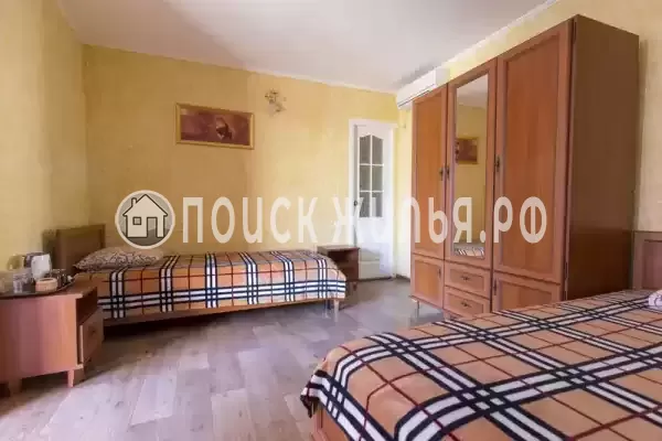 «У Юджина»