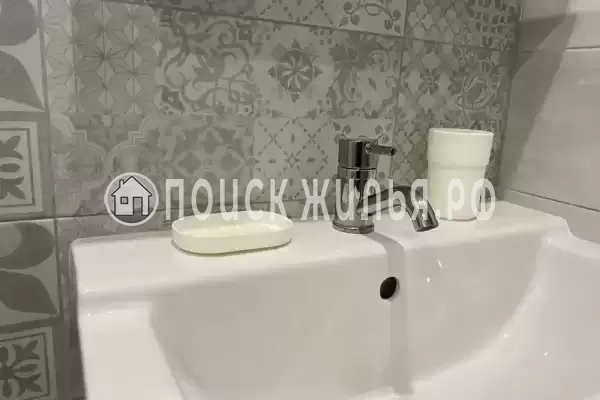 «Под соснами»