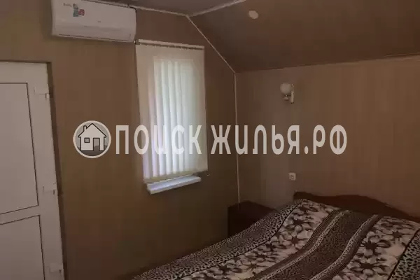 «Под соснами»