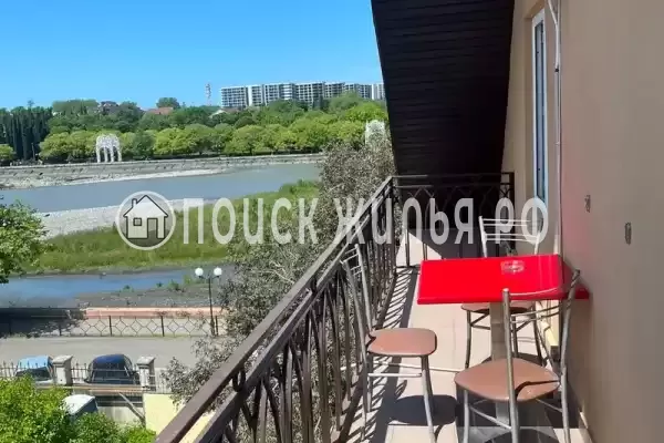 «Набережная»