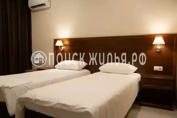 Отель «Skybridge»