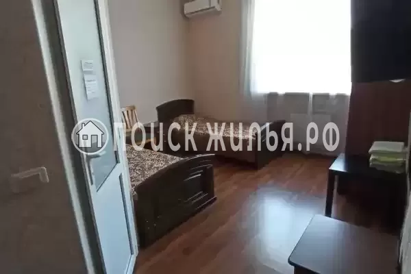 «На Изумрудной»