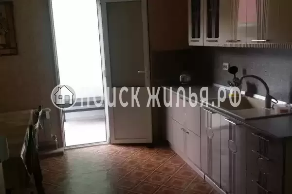 «На Изумрудной»