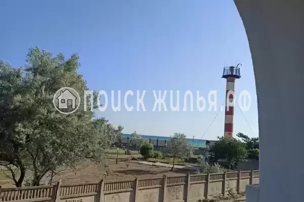 Гостиница «Зеленый дом у маяка»