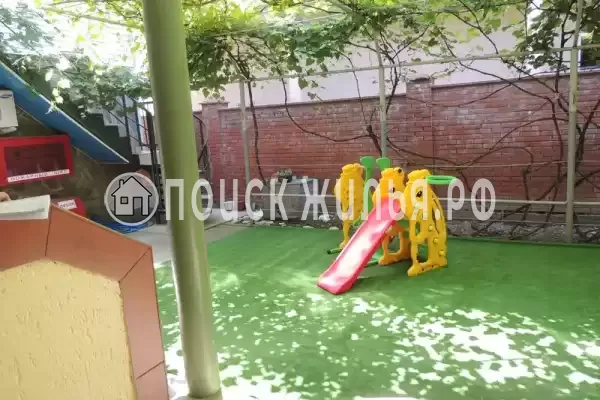 «Южный двор»