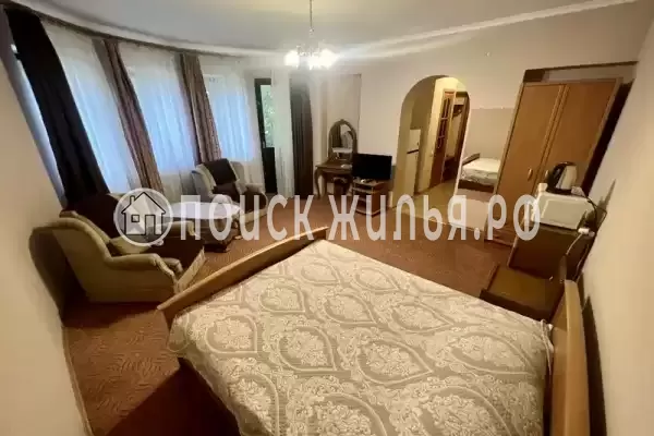 Гостевой дом «Дом в Литфонде» Гостевой дом «Дом в Литфонде»