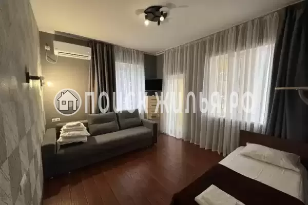 «В Лазаревском» «В Лазаревском»