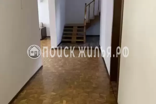 Дом под ключ, Лакербая, д.4