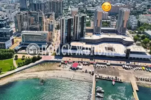 Квартира «У парка фрунзе и горпляжа» Квартира «У парка фрунзе и горпляжа»