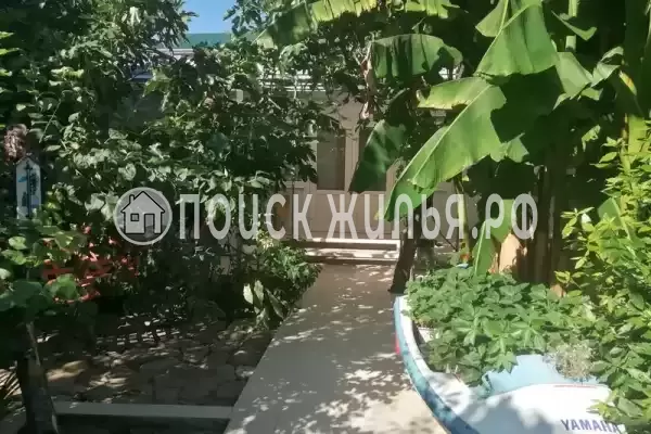 Частный сектор «Дом с садом»