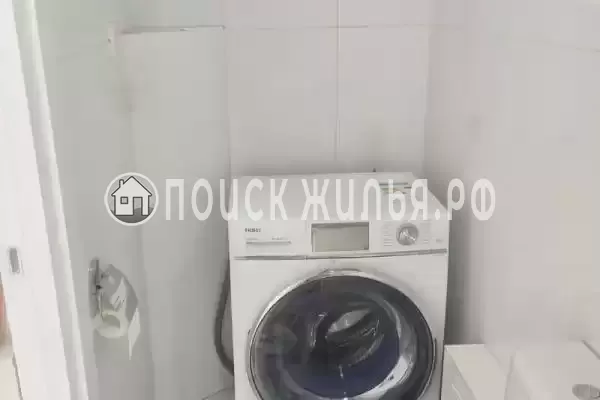 Частный сектор «3-х этажный таунхаус в эко-курорте Тюльпановка»