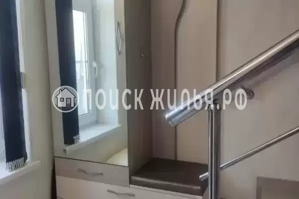 Частный сектор «3-х этажный таунхаус в эко-курорте Тюльпановка»