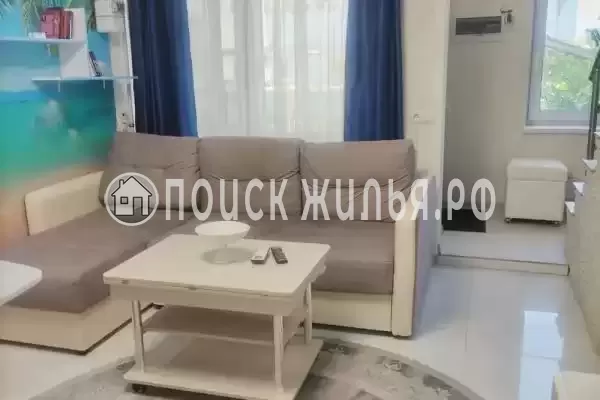 Частный сектор «3-х этажный таунхаус в эко-курорте Тюльпановка»