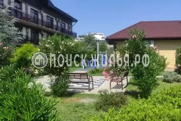 Частный сектор «3-х этажный таунхаус в эко-курорте Тюльпановка»