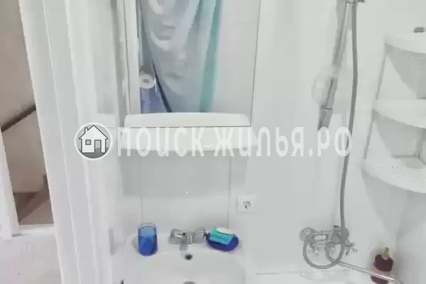 Частный сектор «3-х этажный таунхаус в эко-курорте Тюльпановка»