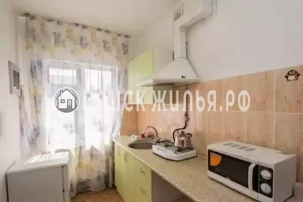 «На Островского»