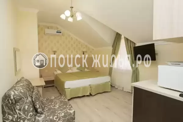 «Лора» «Лора»