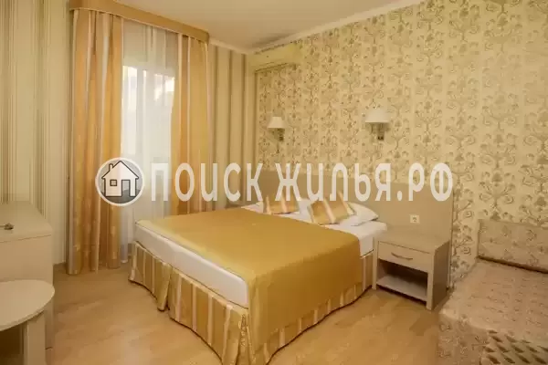 «Лора» «Лора»