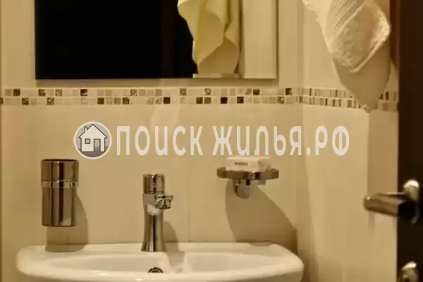 Бирюзовая, д.1