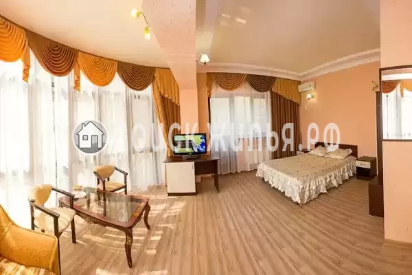 «Парус» «Парус»