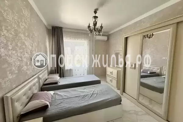 Квартира «Просторная трехкомнатная квартира» Квартира «Просторная трехкомнатная квартира»