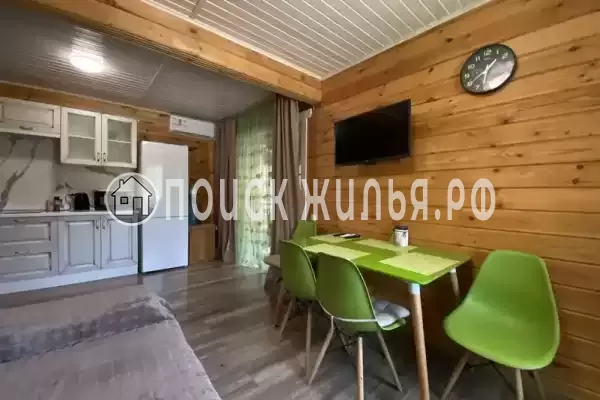 Частный сектор «Двухэтажный коттедж из бруса»