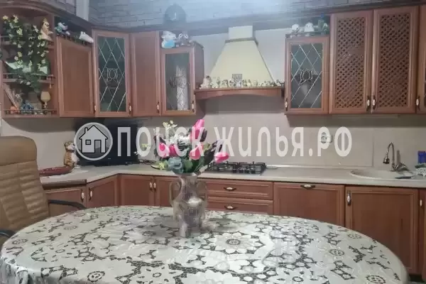 Частный сектор «Дом на 12 человек в центре, 10 мин от центр. пляжа» Частный сектор «Дом на 12 человек в центре, 10 мин от центр. пляжа»