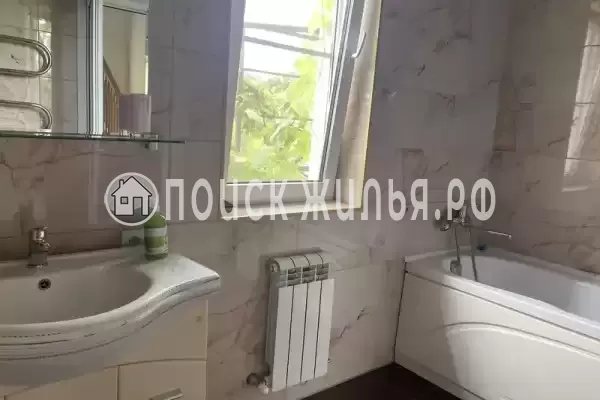 Частный сектор «Трехэтажный коттедж»